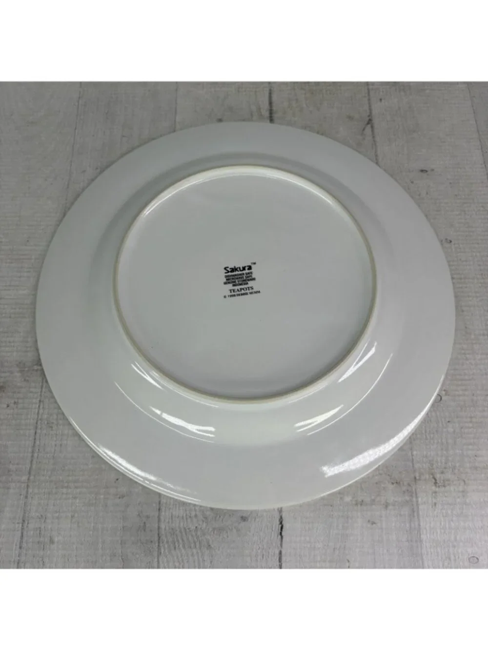 1998 Sakura Debbie Mumm TEAPOTS Various Cups Stoneware Dinner Plates Set of 2